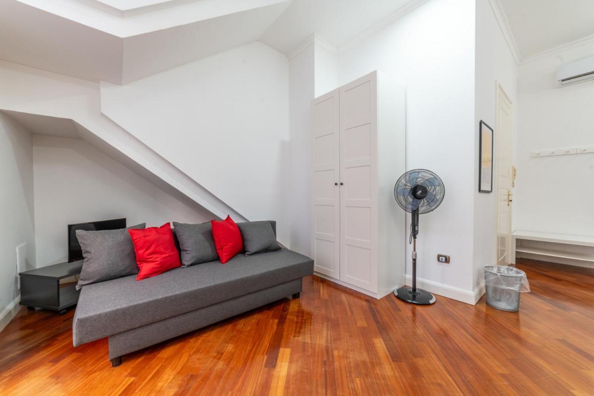 Via Atri 25 Apartment เนเปิลส์ ภายนอก รูปภาพ
